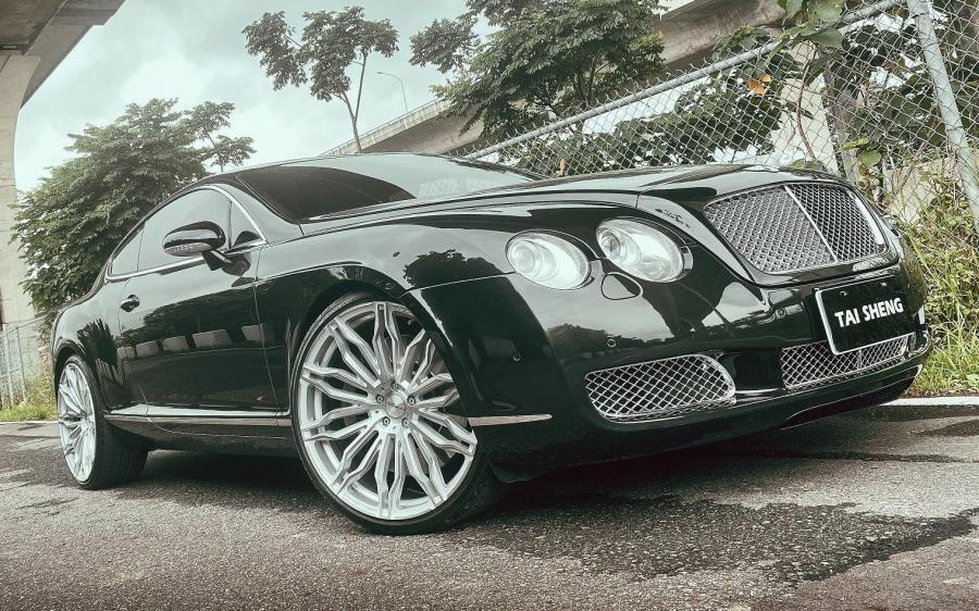 Bentley Continental GT on Premier Edition Wheels (CS10) '2020